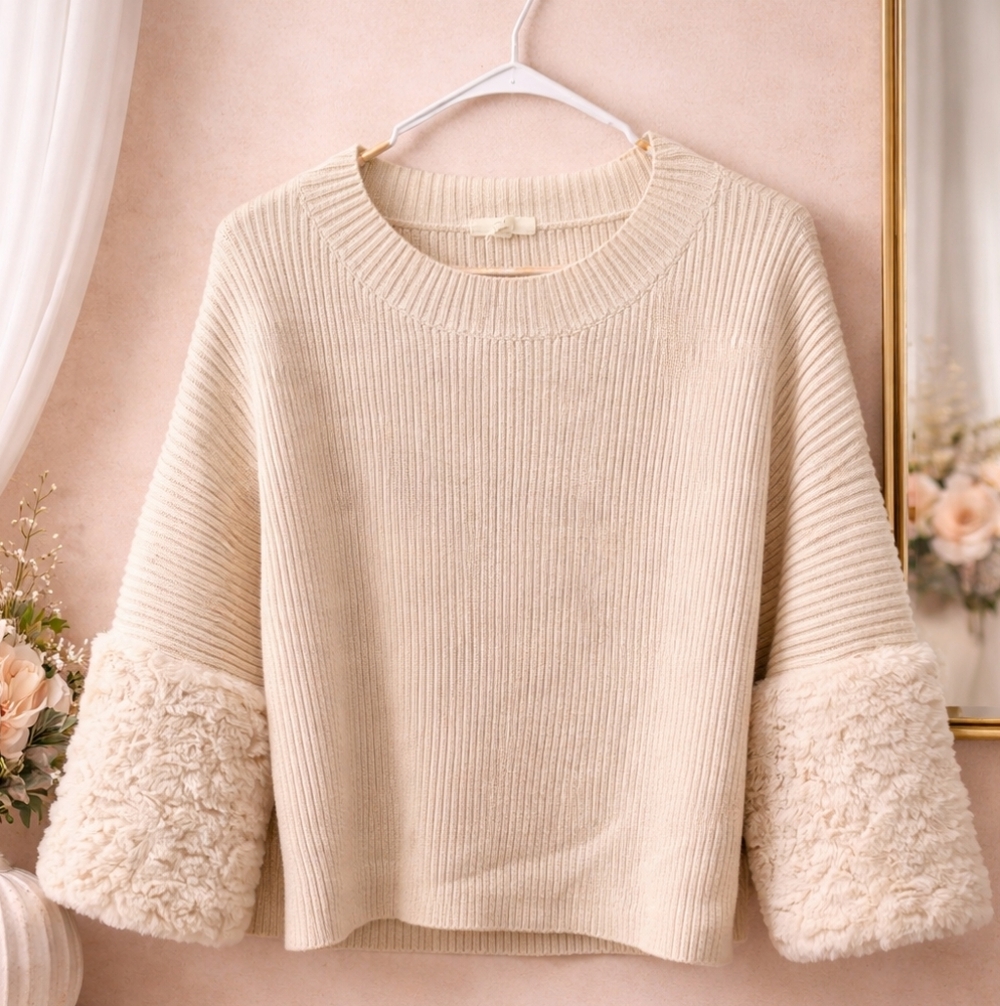 NWOT Easel Medium Cream Ribbed Crewneck Sweater with Plush Cuff Detail